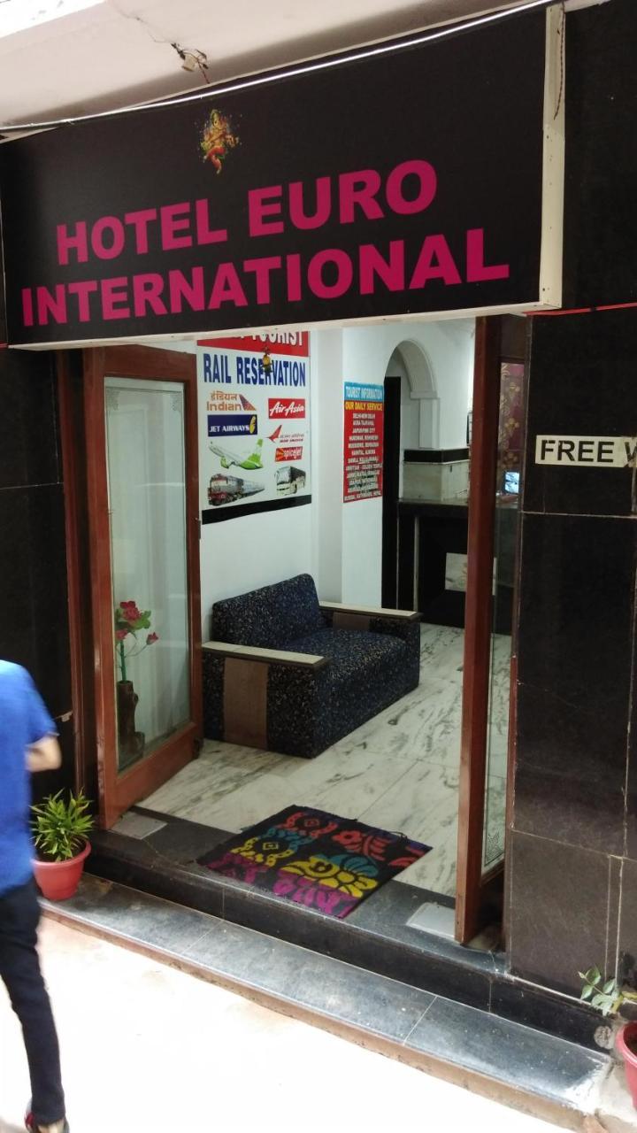 Hotel Euro International Nueva Delhi Exterior foto